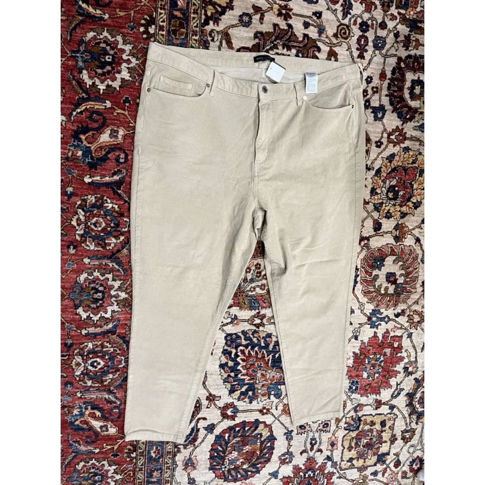 New with Tag Banana Republic Beige Micro Corduroy Fall Pants Size 35
